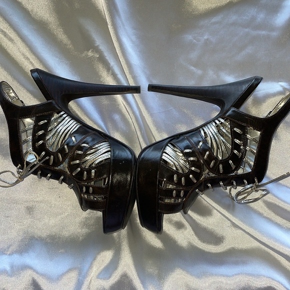 Hot In Hollywood Sexy Silver & Brown Lace Up Slingback Stiletto Heels Size 9 - Picture 4 of 10
